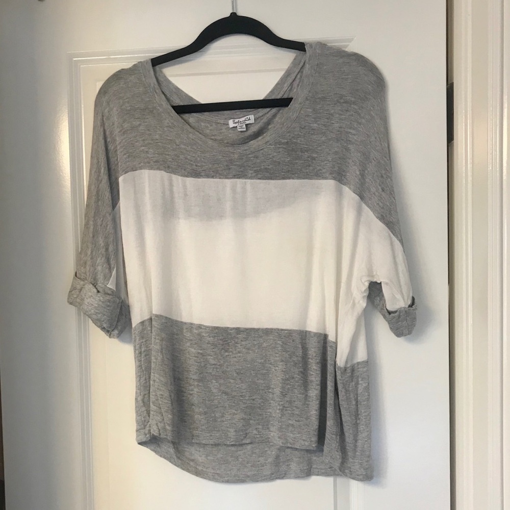 Splendid grey and white tee